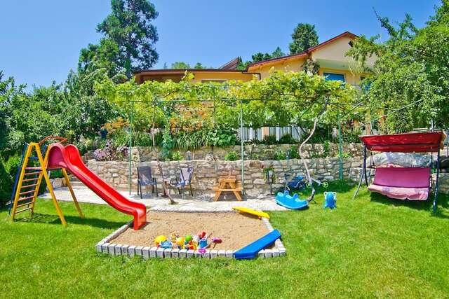 Дома для отпуска Villas Sequoia Золотые Пески-17